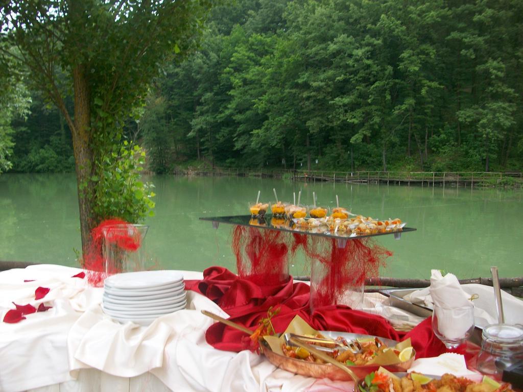 ホテルParco Matildico Di Montalto Cadelbosco di Sopra エクステリア 写真